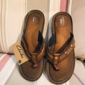 Clarks Tan Leather Flip-Flops